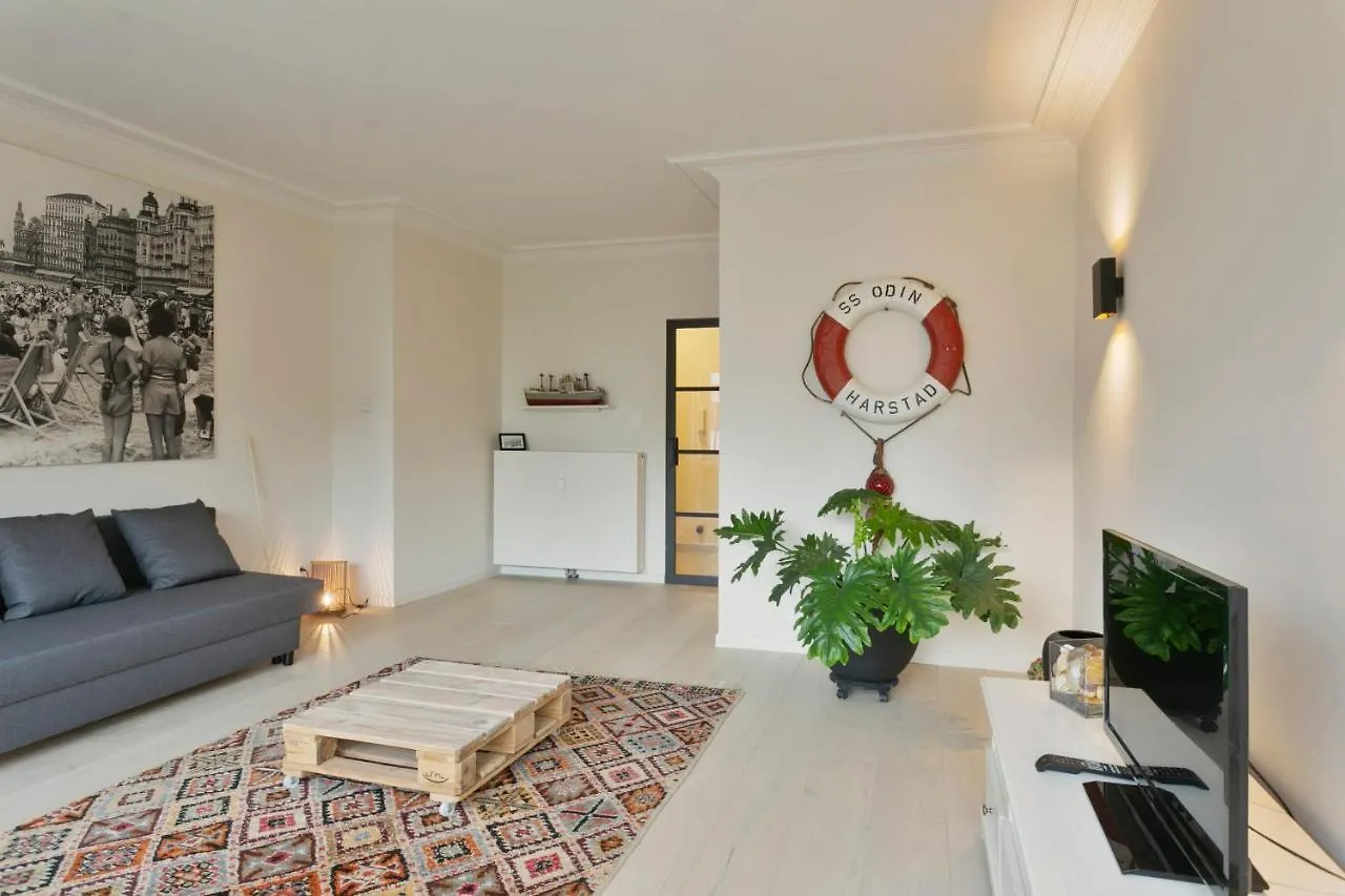City Center Apartment - Only 50M From The Beach! Oostende